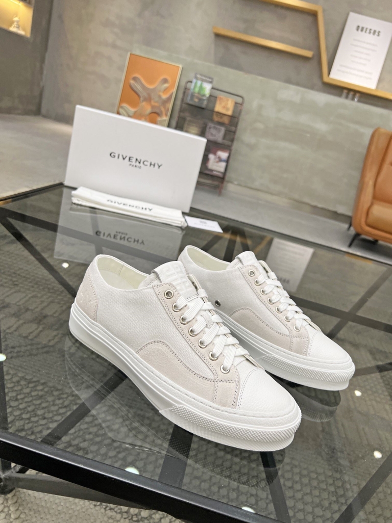 Givenchy Sneakers